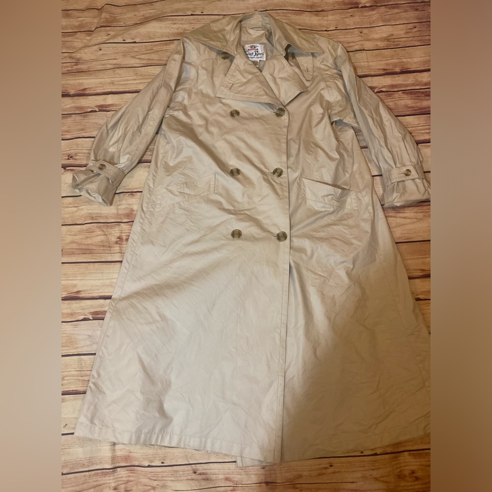 Vintage Count Romi Trench Coat. Size 8